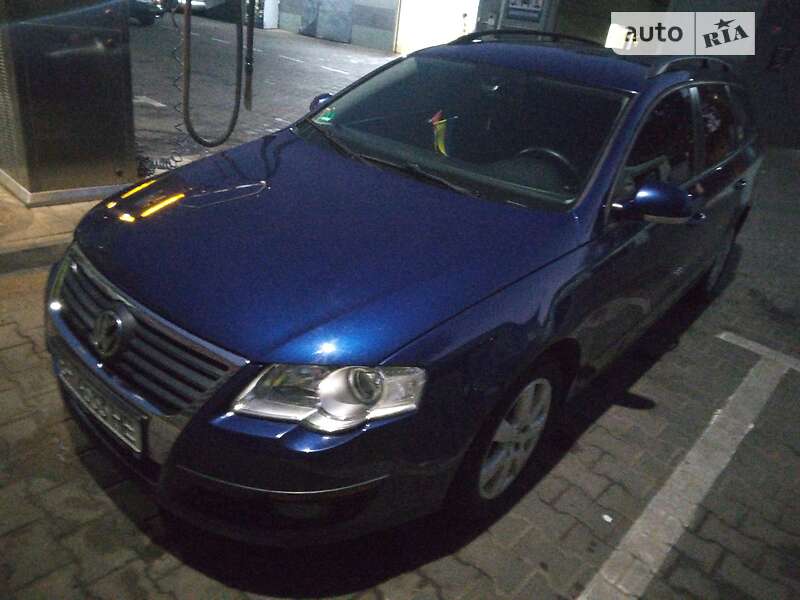 Универсал Volkswagen Passat 2005 в Измаиле