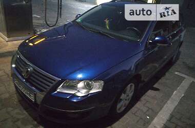 Универсал Volkswagen Passat 2005 в Измаиле