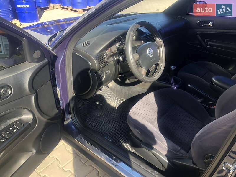 Седан Volkswagen Passat 1997 в Кривому Розі
