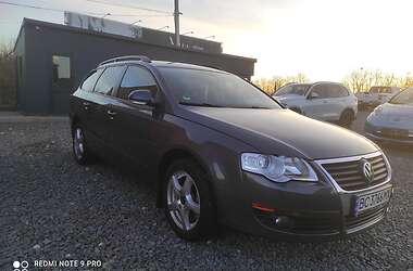 Універсал Volkswagen Passat 2010 в 