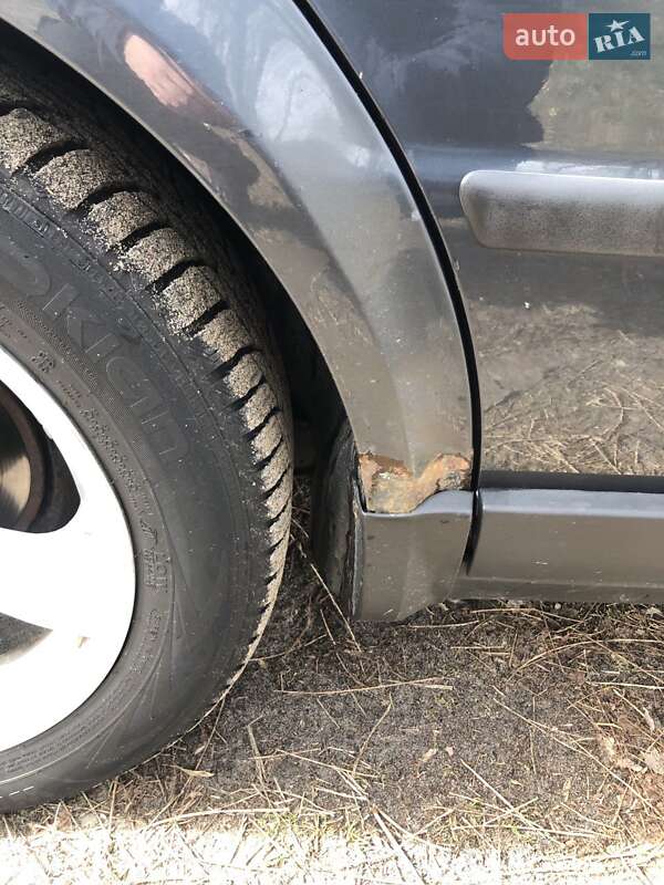 Универсал Volkswagen Passat 2001 в Сарнах