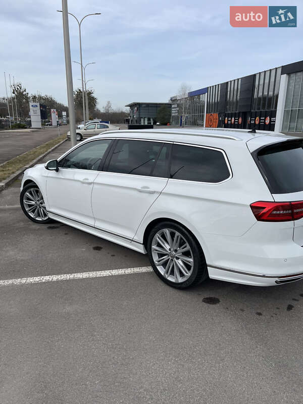 Универсал Volkswagen Passat 2018 в Ровно