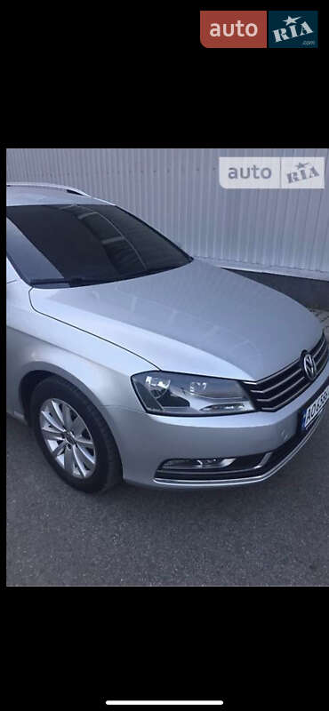 Volkswagen Passat 2011