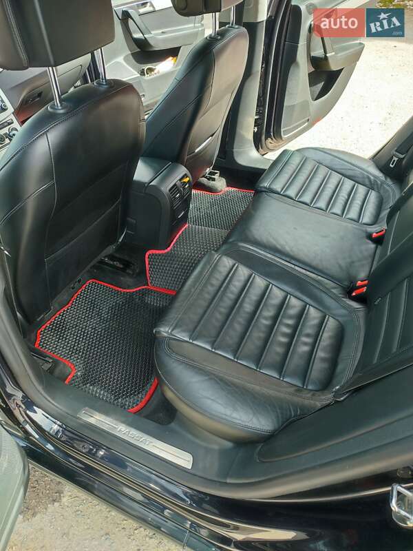 Універсал Volkswagen Passat 2012 в Збаражі