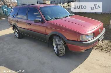 Универсал Volkswagen Passat 1990 в 