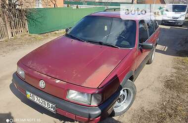 Универсал Volkswagen Passat 1990 в 