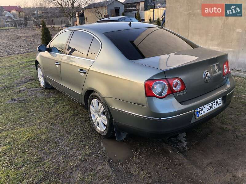 Седан Volkswagen Passat 2007 в Новояворівську