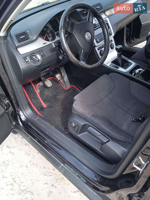 Седан Volkswagen Passat 2008 в Чорткове