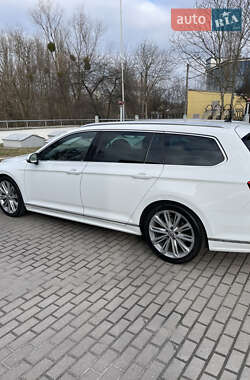 Универсал Volkswagen Passat 2018 в Ровно