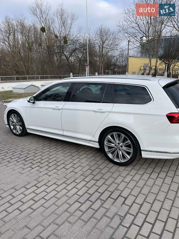 Универсал Volkswagen Passat 2018 в Ровно