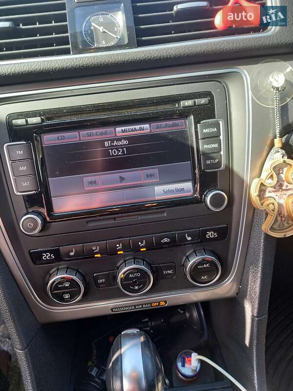 Седан Volkswagen Passat 2014 в Снятине