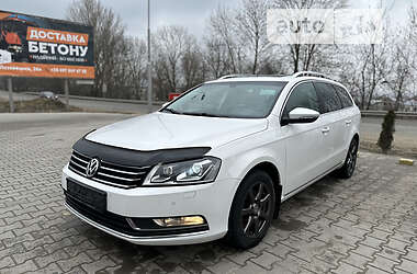 Универсал Volkswagen Passat 2011 в Тернополе
