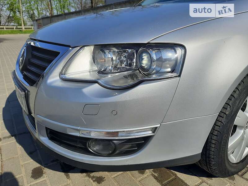 Универсал Volkswagen Passat 2006 в Стрые