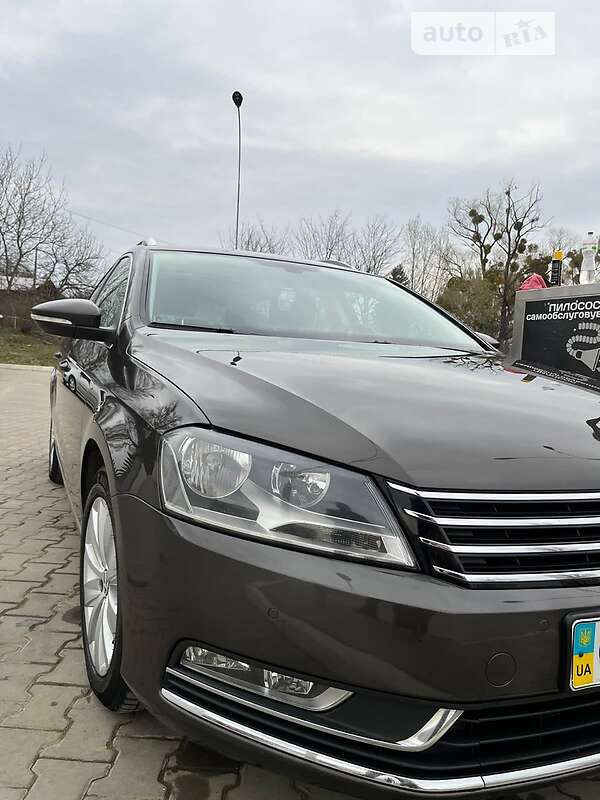 Універсал Volkswagen Passat 2013 в 