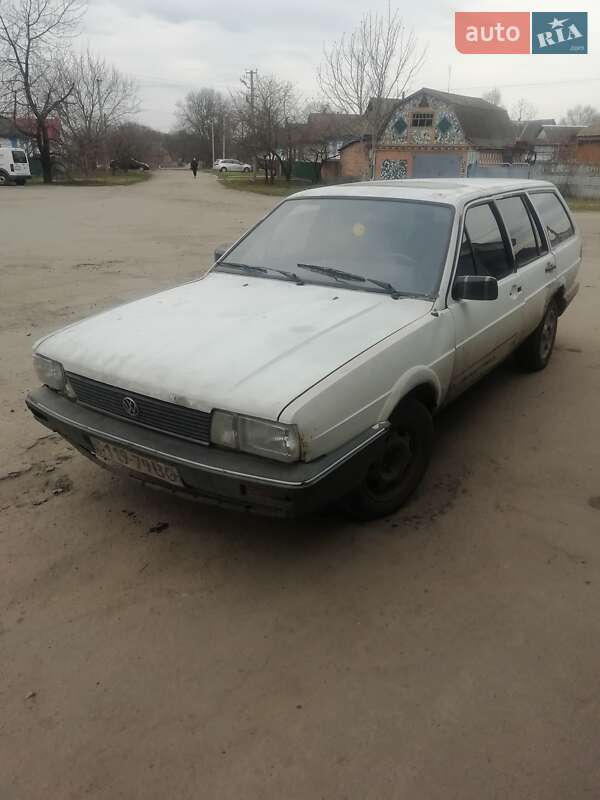 Універсал Volkswagen Passat 1986 в Христинівці