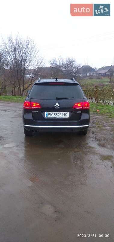 Универсал Volkswagen Passat 2011 в Сарнах