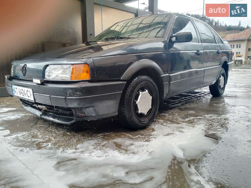 Седан Volkswagen Passat 1991 в Яремчі