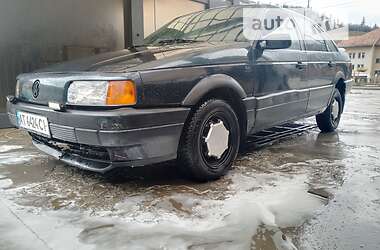 Седан Volkswagen Passat 1991 в Яремче