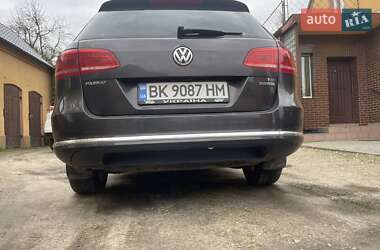 Универсал Volkswagen Passat 2011 в 