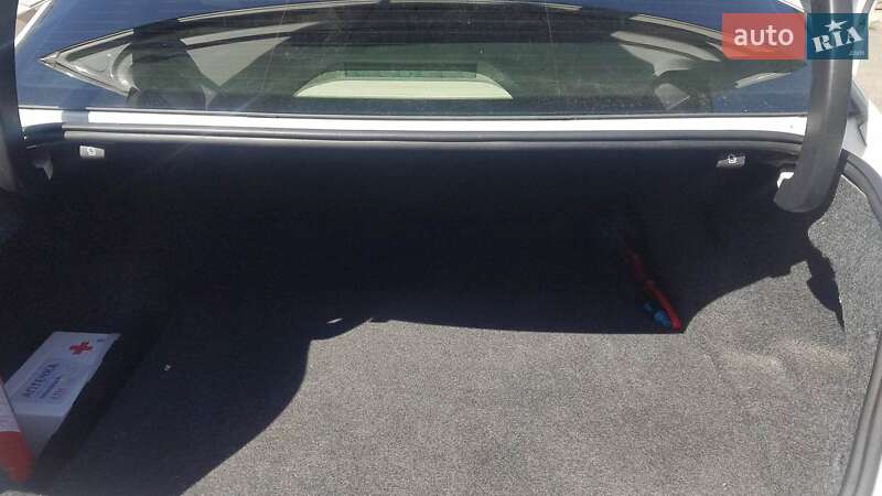 Седан Volkswagen Passat 2015 в Киеве