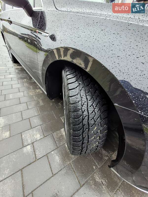 Универсал Volkswagen Passat 2015 в Ужгороде