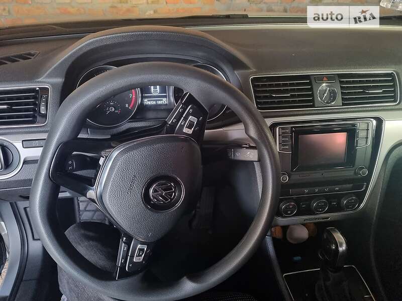 Седан Volkswagen Passat 2016 в Золотоноше