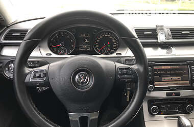 Седан Volkswagen Passat 2011 в Новоднестровске