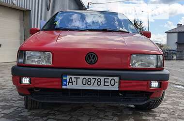 Седан Volkswagen Passat 1992 в Івано-Франківську