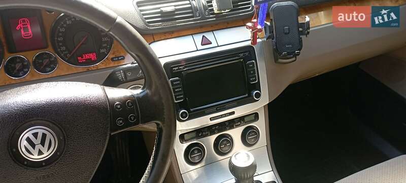 Універсал Volkswagen Passat 2008 в Львові