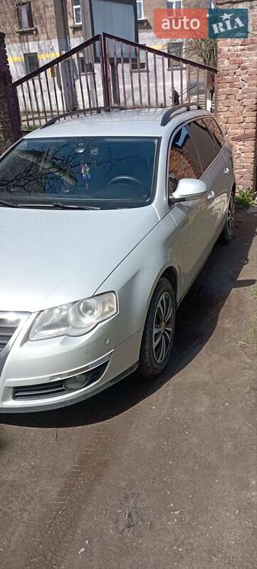 Універсал Volkswagen Passat 2008 в Львові