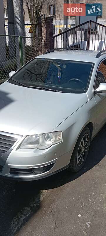 Універсал Volkswagen Passat 2008 в Львові