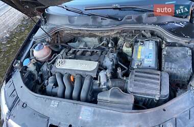 Седан Volkswagen Passat 2005 в 