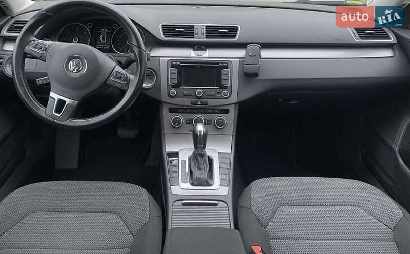 Универсал Volkswagen Passat 2014 в Ужгороде