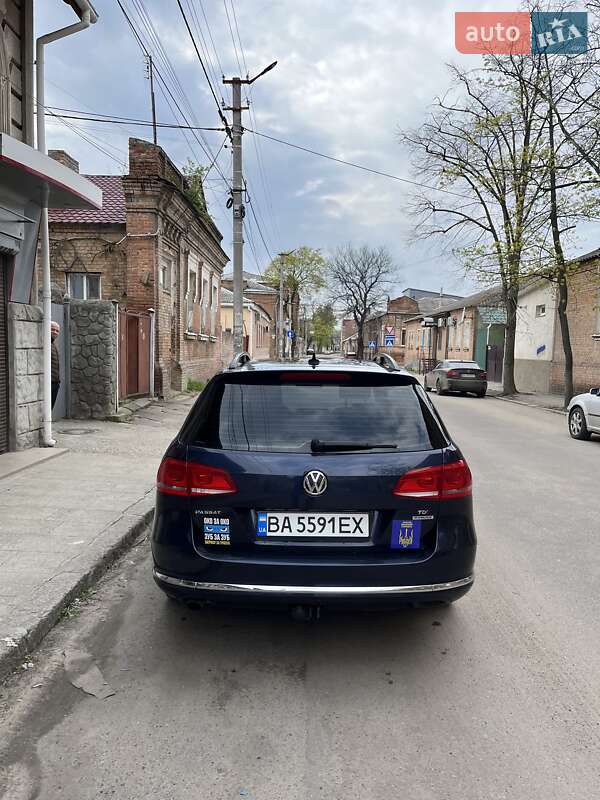 Универсал Volkswagen Passat 2011 в Кропивницком