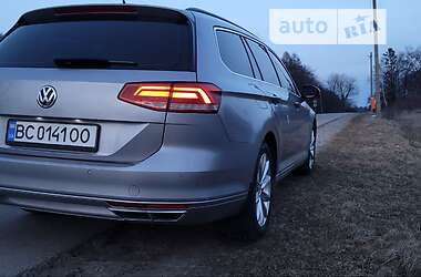 Универсал Volkswagen Passat 2017 в Дрогобыче