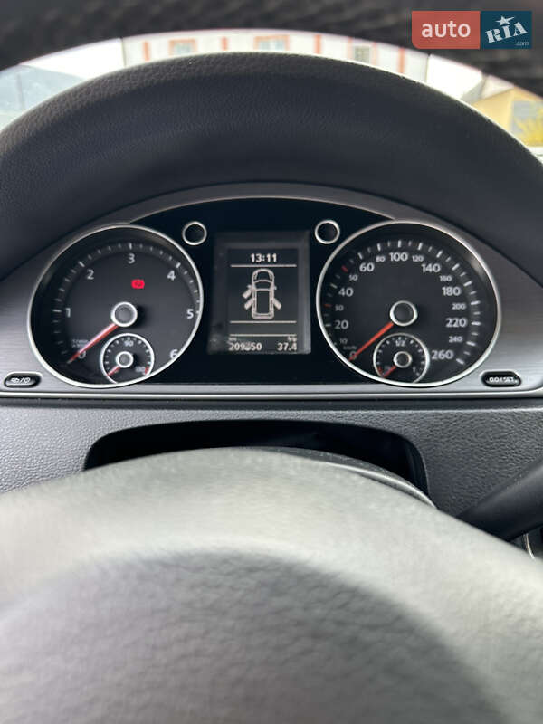 Универсал Volkswagen Passat 2013 в Перечине