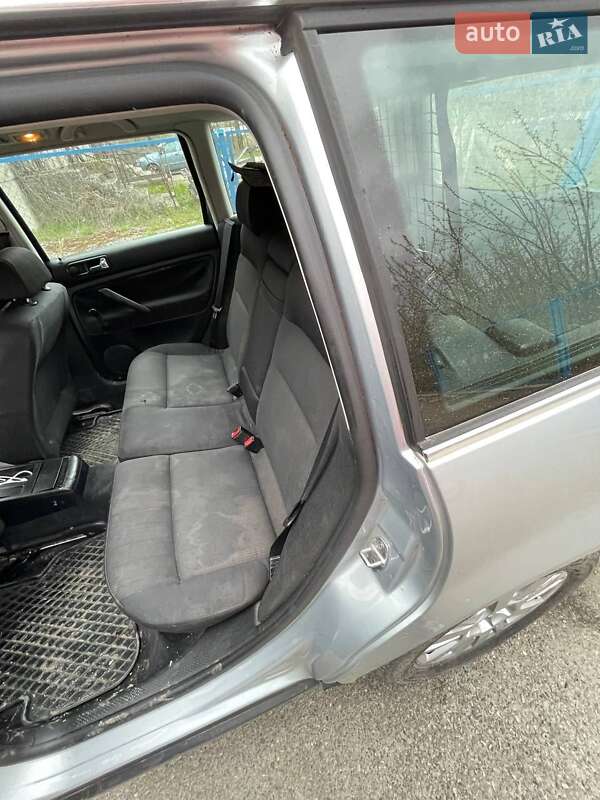 Універсал Volkswagen Passat 2001 в Тернополі