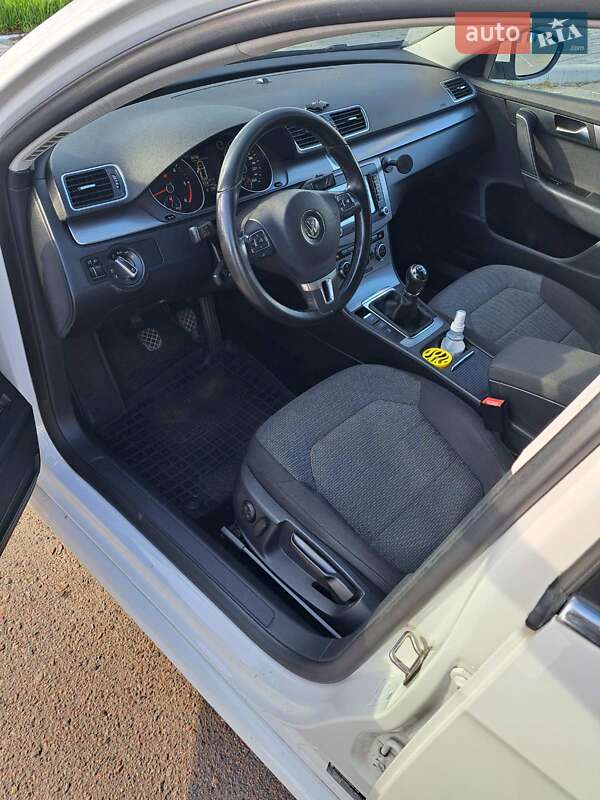 Универсал Volkswagen Passat 2012 в Николаеве