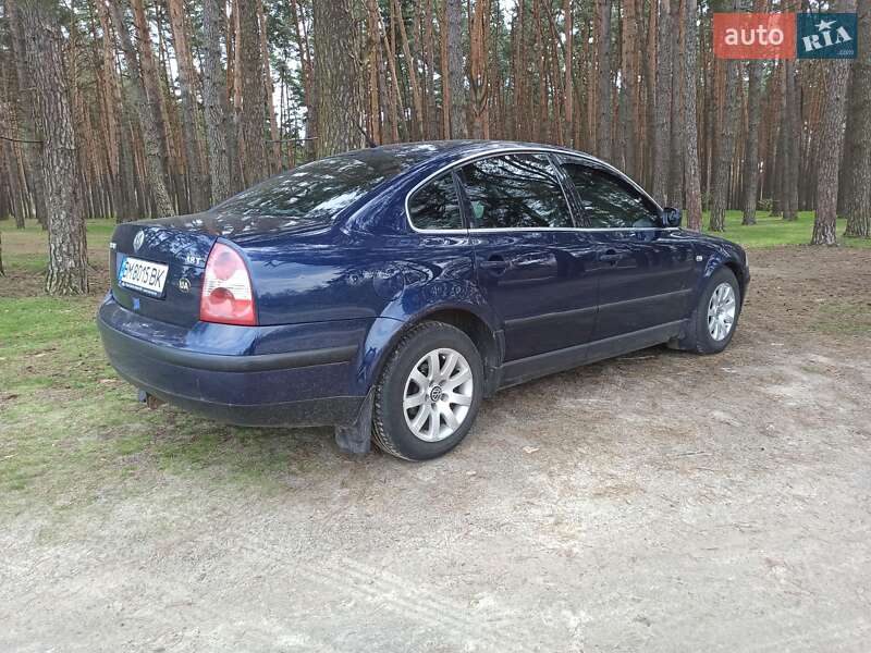 Седан Volkswagen Passat 2001 в Сумах
