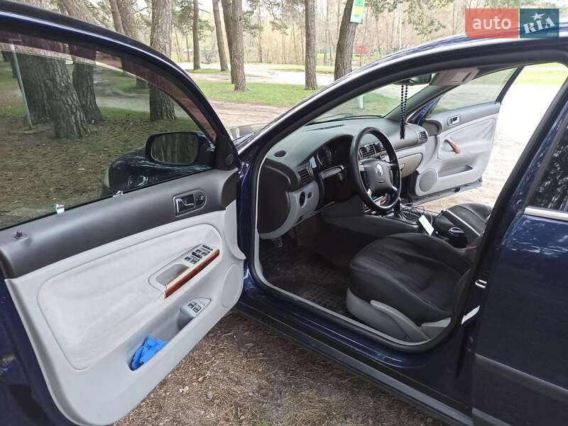 Седан Volkswagen Passat 2001 в Сумах