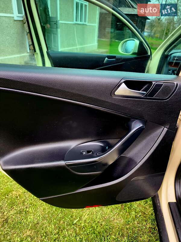 Універсал Volkswagen Passat 2010 в Косові