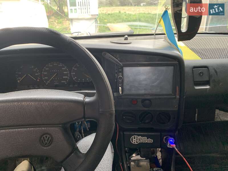 Седан Volkswagen Passat 1989 в Косове