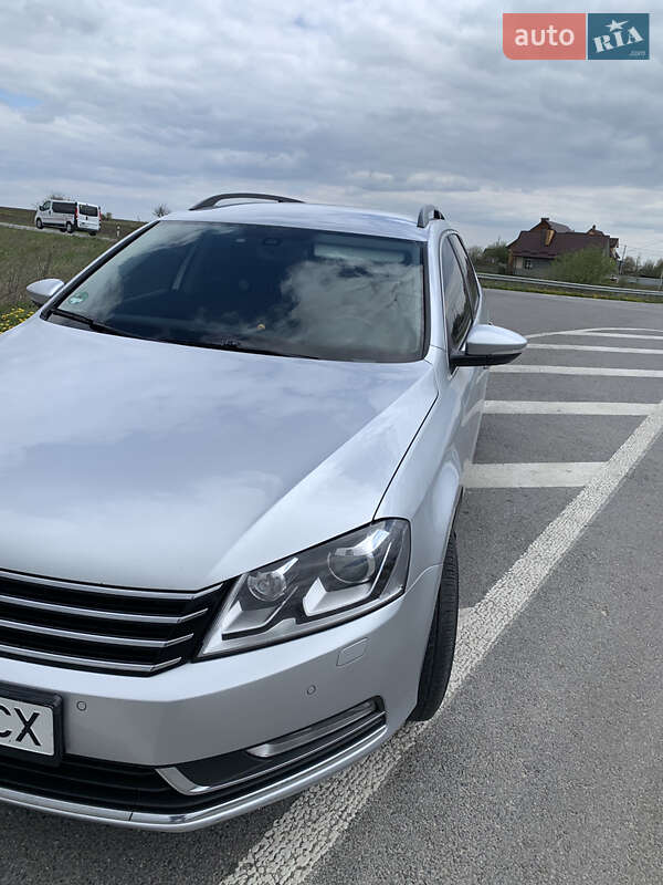 Универсал Volkswagen Passat 2011 в Хмельницком