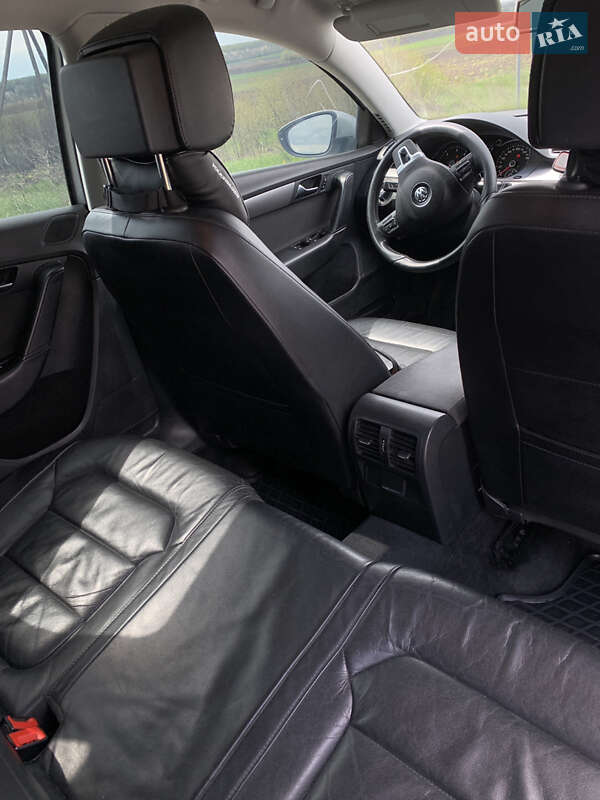 Универсал Volkswagen Passat 2011 в Хмельницком