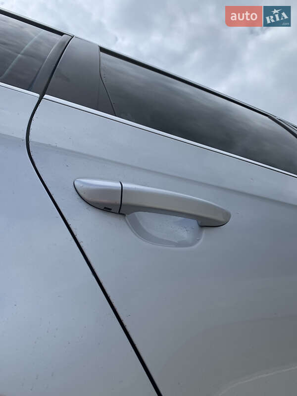 Универсал Volkswagen Passat 2011 в Хмельницком