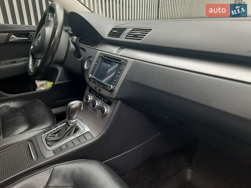 Универсал Volkswagen Passat 2013 в Киеве фото 3 Универсал Volkswagen Passat 2013 в Киеве
