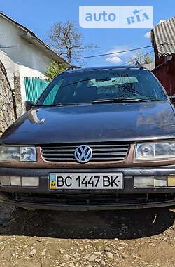 Универсал Volkswagen Passat 1994 в Богородчанах