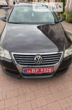 Универсал Volkswagen Passat 2009 в Стрые