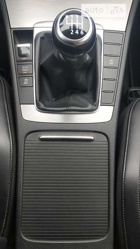 Универсал Volkswagen Passat 2011 в Овруче