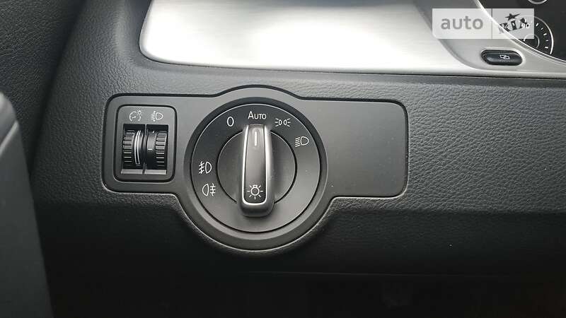 Универсал Volkswagen Passat 2011 в Овруче